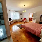 Luk Old Town Apartment